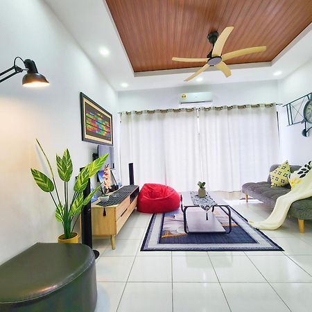 Klia Lili Residensi 5 Plus 2 Pax With Splendid Pool Nilai Exteriér fotografie
