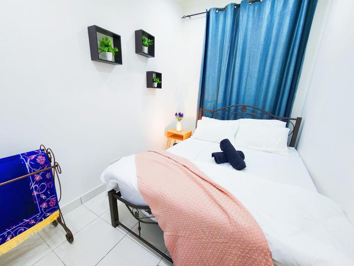 Klia Lili Residensi 5 Plus 2 Pax With Splendid Pool Nilai Exteriér fotografie