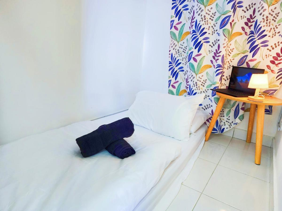 Klia Lili Residensi 5 Plus 2 Pax With Splendid Pool Nilai Exteriér fotografie