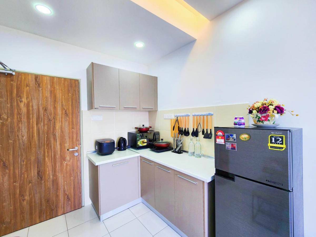 Klia Lili Residensi 5 Plus 2 Pax With Splendid Pool Nilai Exteriér fotografie